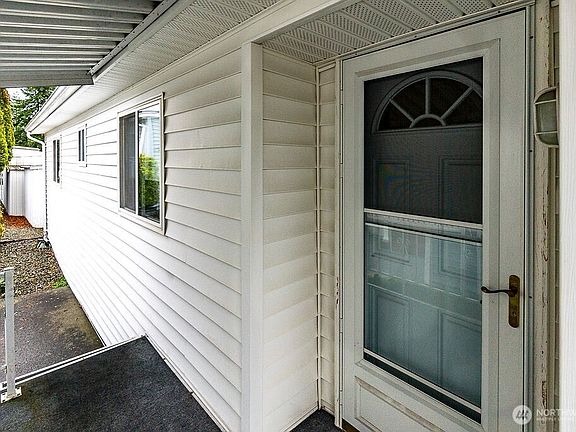 4th image of 1415 84th Street SE #104