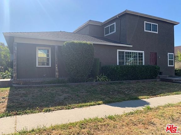 5th image of 10402 Cimarron St