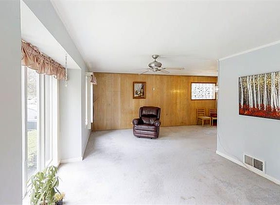 4th image of 4136 N Pioneer Ave