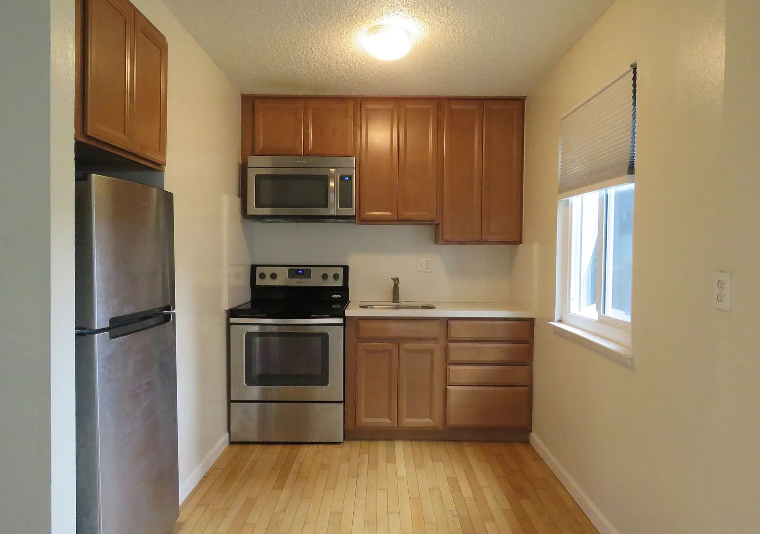 213B — Photo 2