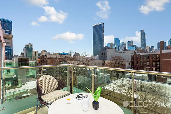 Rented by (Legacy) Elegran | media 16