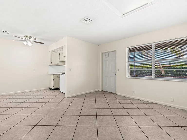 504 9th Ave N #508 — Photo 12