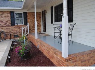 212 McGregor Rd, Gastonia, NC 28056