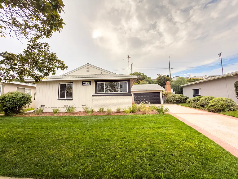5506 Calle De Ricardo — Photo 3