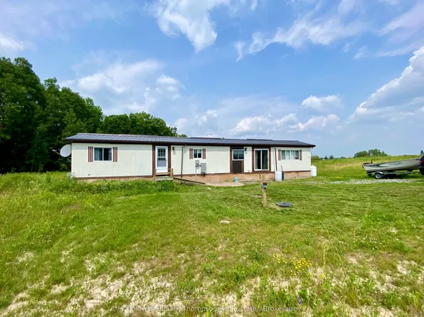 28 Hilltop Rd S, Parry Sound, Unorganized, Centre Part, ON P0H 1A0