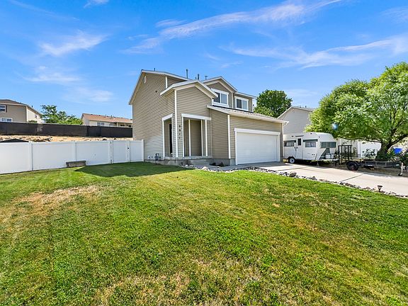 3rd image of 9011 W Galbreath Way