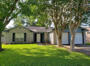 2801 Knoxville Dr, League City, TX 77573