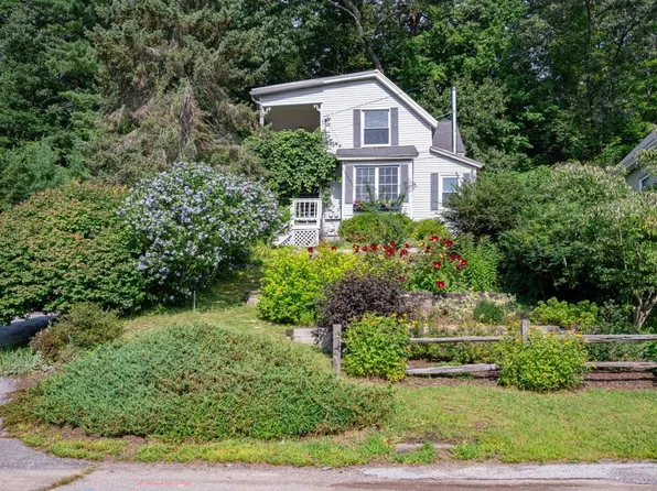 141 Huntress Street, Manchester, NH 03102