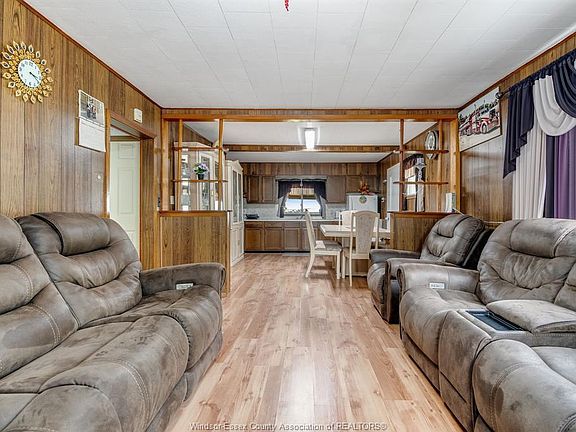3rd image of 3070 County Road 8