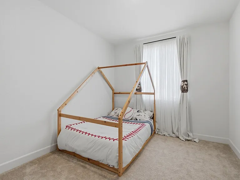 1582 Levy St — Photo 14
