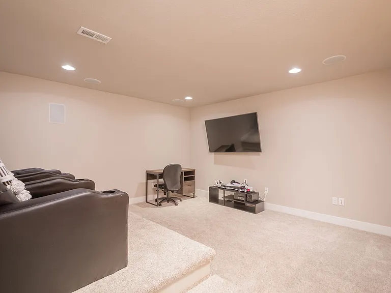 1385 W 66th Pl — Photo 29