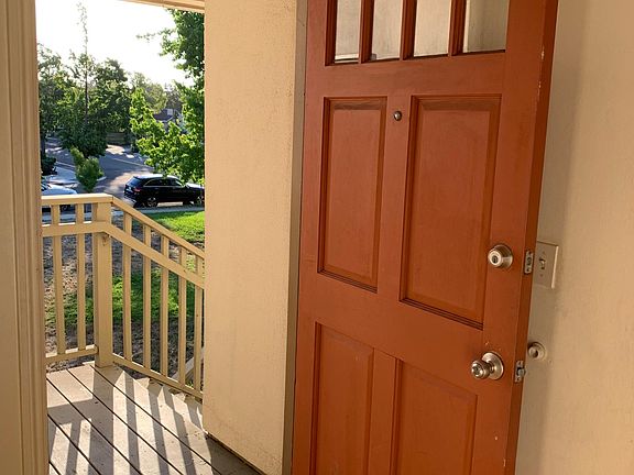 3rd image of 10292 Terry Way APT 4