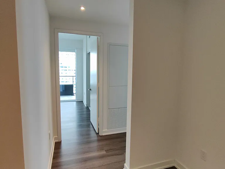 448 Burnhamthorpe Rd W #4808 — Photo 6