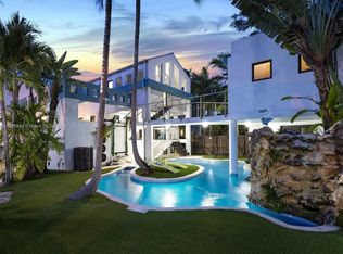 3005 Washington St, Miami, FL 33133