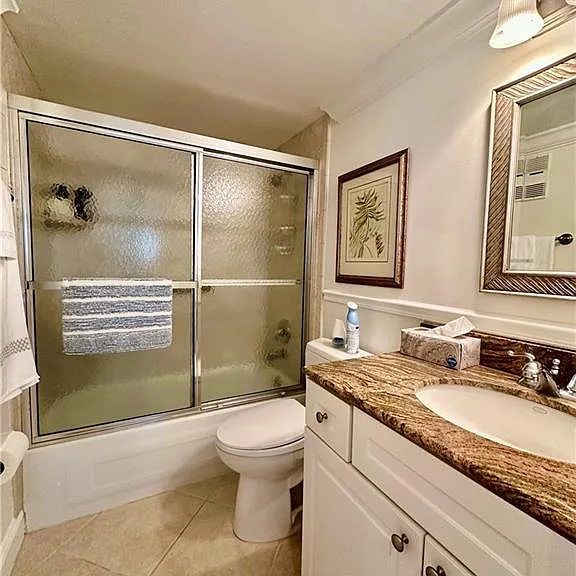 555 Park Shore Dr #B-403 — Photo 31
