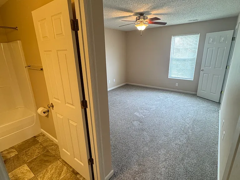 24 Chesterfield Ct — Photo 14