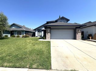 873 Golden Heights Dr, Galt, CA 95632