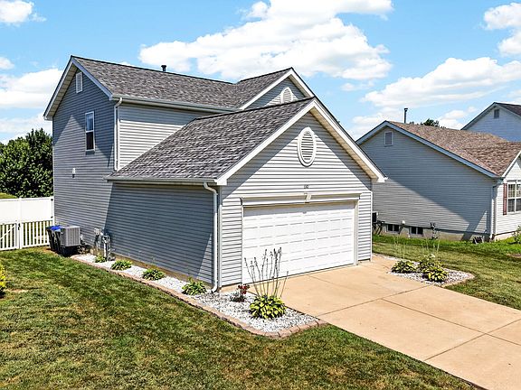 3rd image of 330 Wabash Woods Way