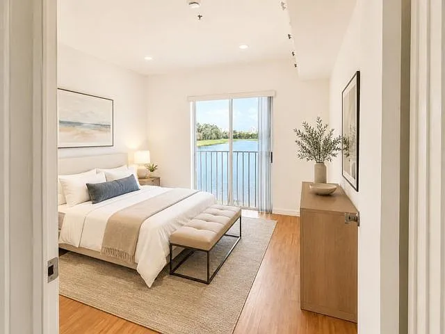 3 bed, 2.5 bath, $3,000 — Photo 2