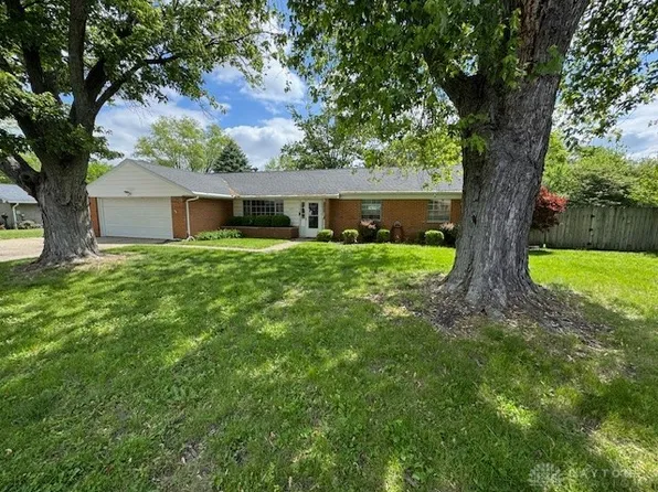 1231 Marwood Dr, Piqua, OH 45356