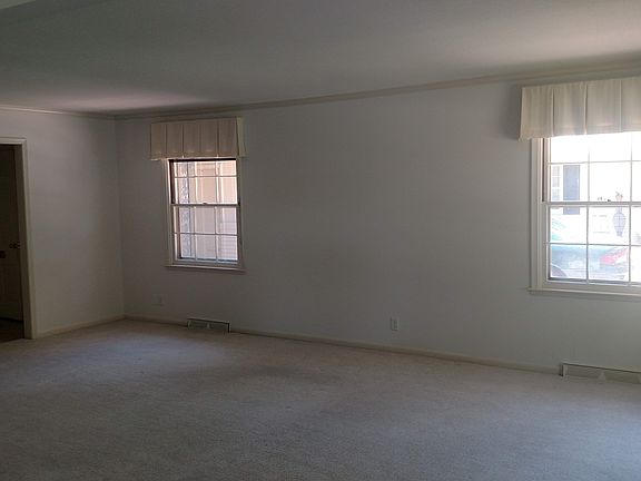 4th image of 1633 Dakota Cir #1635