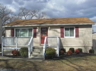 706 210th St, Pasadena, MD 21122