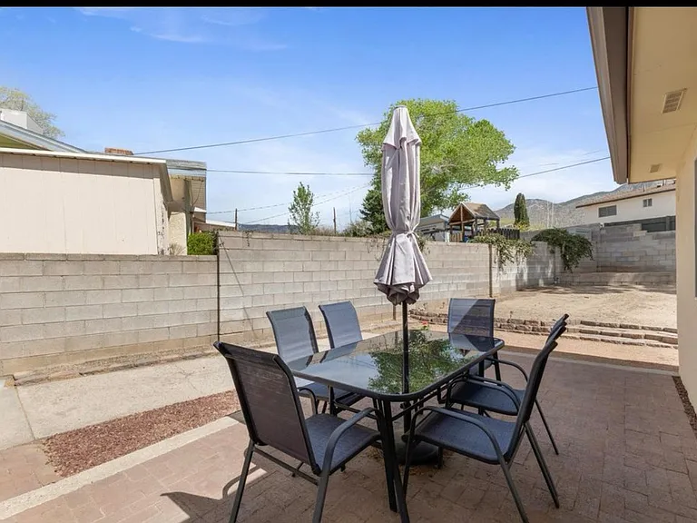3112 Riviera Pl NE — Photo 11