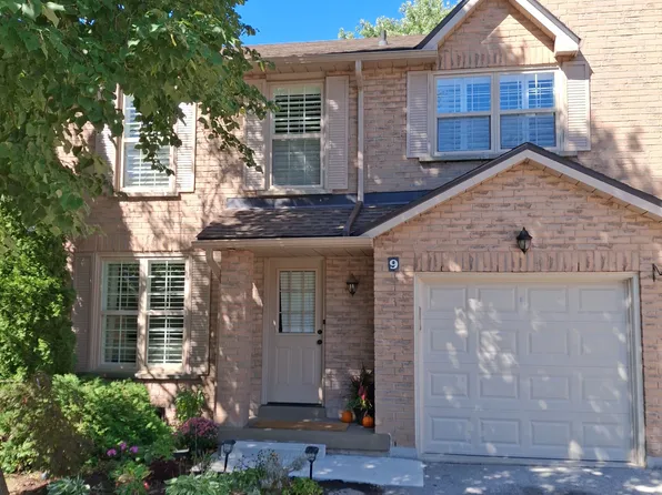 2272 Mowat Ave #9, Oakville, ON L6H 5L8