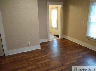 402 S Meridian St, Ravenna, OH 44266