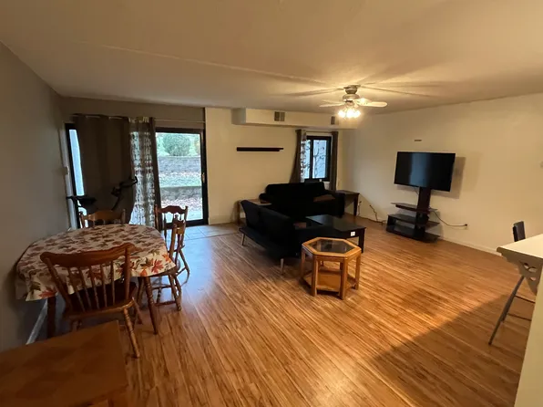 802 Stratford Dr APT 13, State College, PA 16801