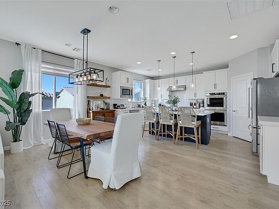 3rd image of 10433 Mount Washington Ave