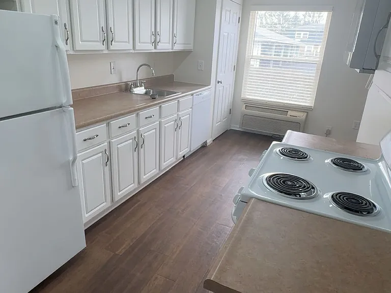 Autumn Chase Apartments — Photo 22