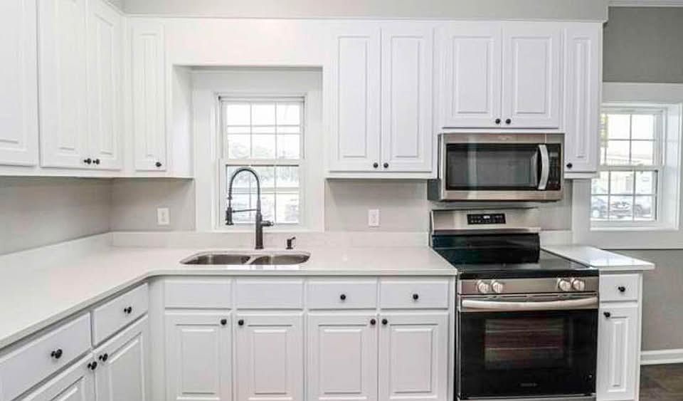 2nd image of 1110 Churchill Ave SW