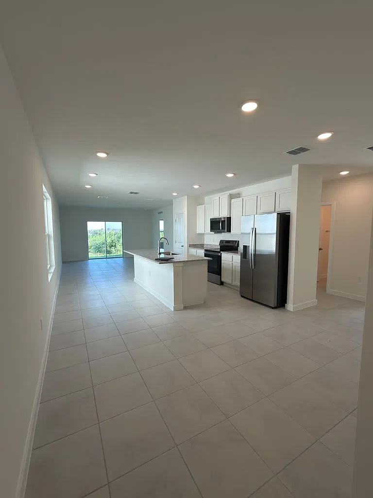 3 bed, 1480 sqft, $1,900 — Photo 4