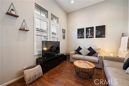 4432 Owens St #105 — Photo 2