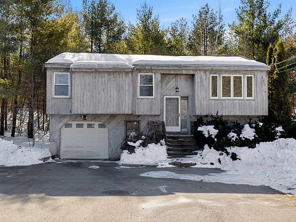 2nd image of 27 W Chamberlain Road