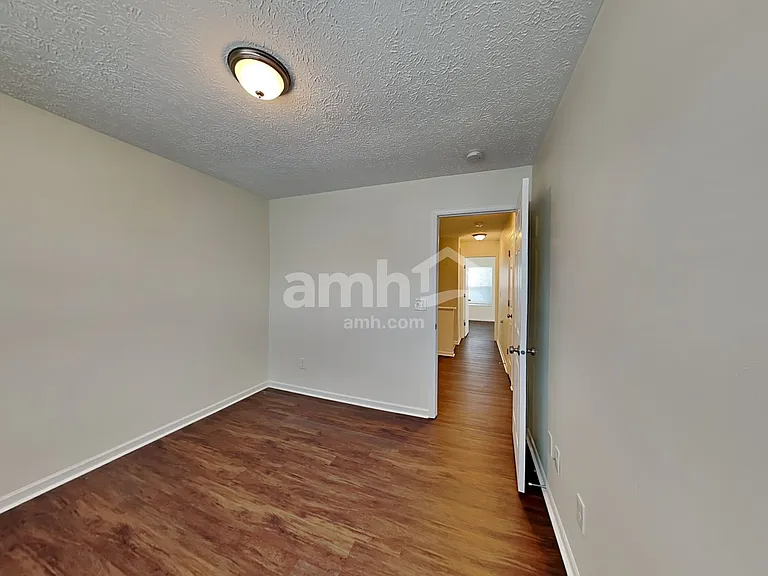 2274 Farmland Dr — Photo 15