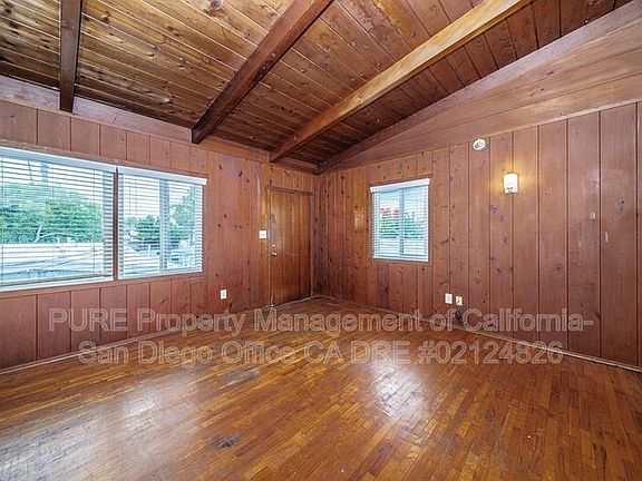 3rd image of 1051 Grand Ave