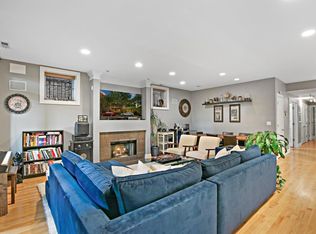 454 N Aberdeen St, Chicago, IL 60642