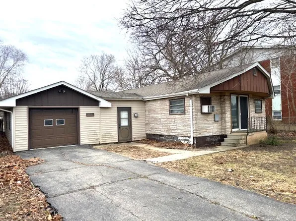 722 W South St, Plano, IL 60545