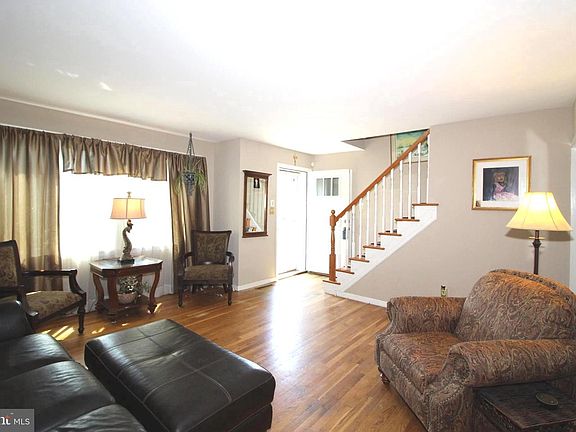 5th image of 2426 Hartley Pl
