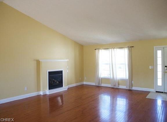 3rd image of 38143 Stoney Lake Dr