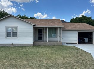 2011 2nd Ave, Canyon, TX 79015