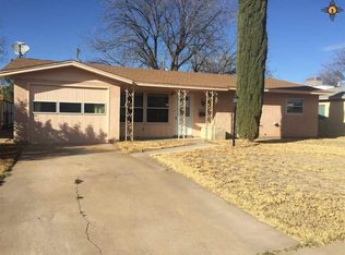 1402 W Ray Ave, Artesia, NM 88210