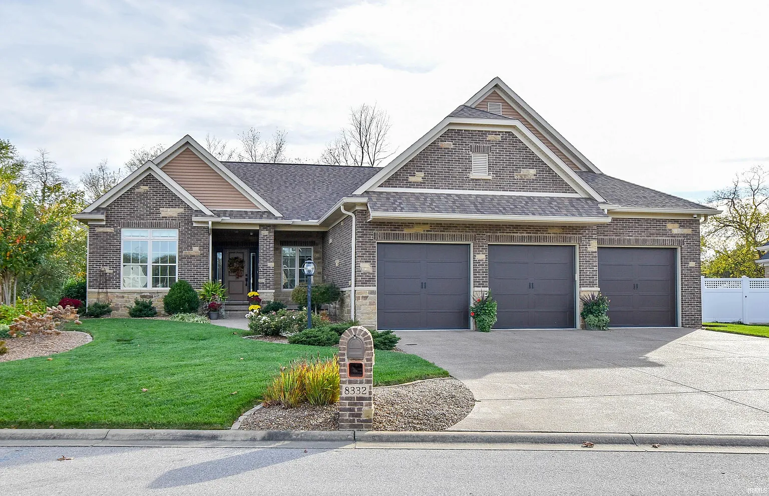 8332 Blessing Way photo 1