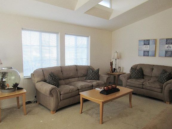 3rd image of 1225 Vienna Dr Space 433