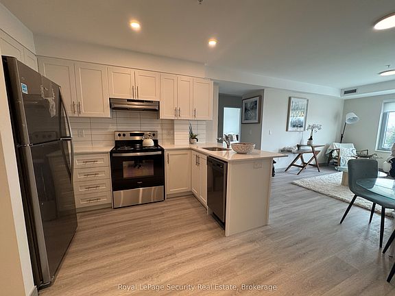 5th image of 1015 Innisfil Beach Rd #514