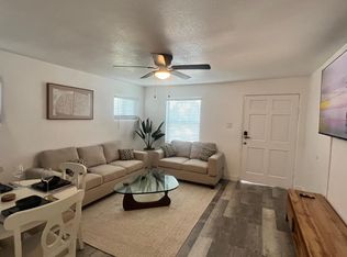 5270 Linden Ave, Long Beach, CA 90805
