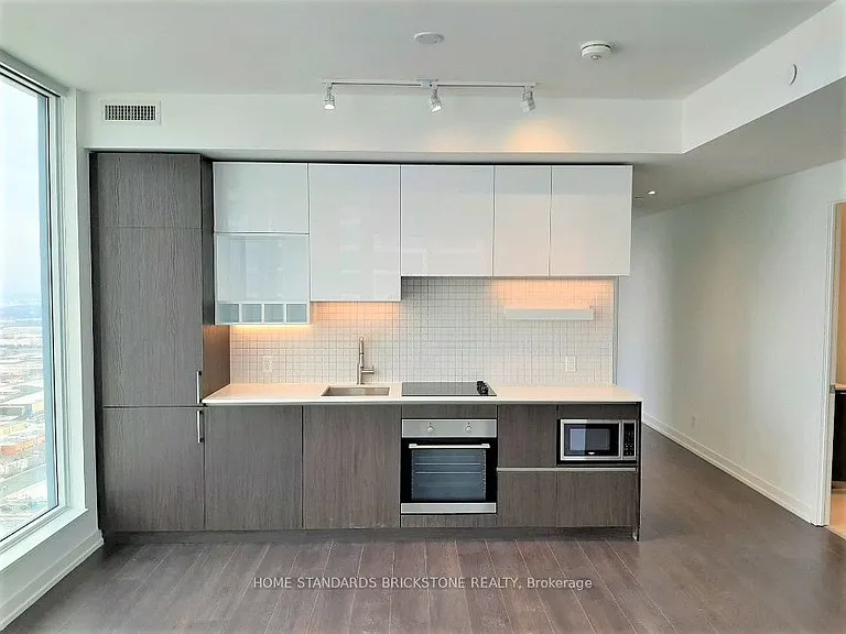 5 Buttermill Ave #4802 — Photo 7
