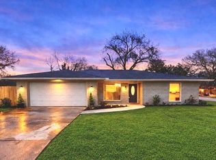802 Victoria St, Navasota, TX 77868
